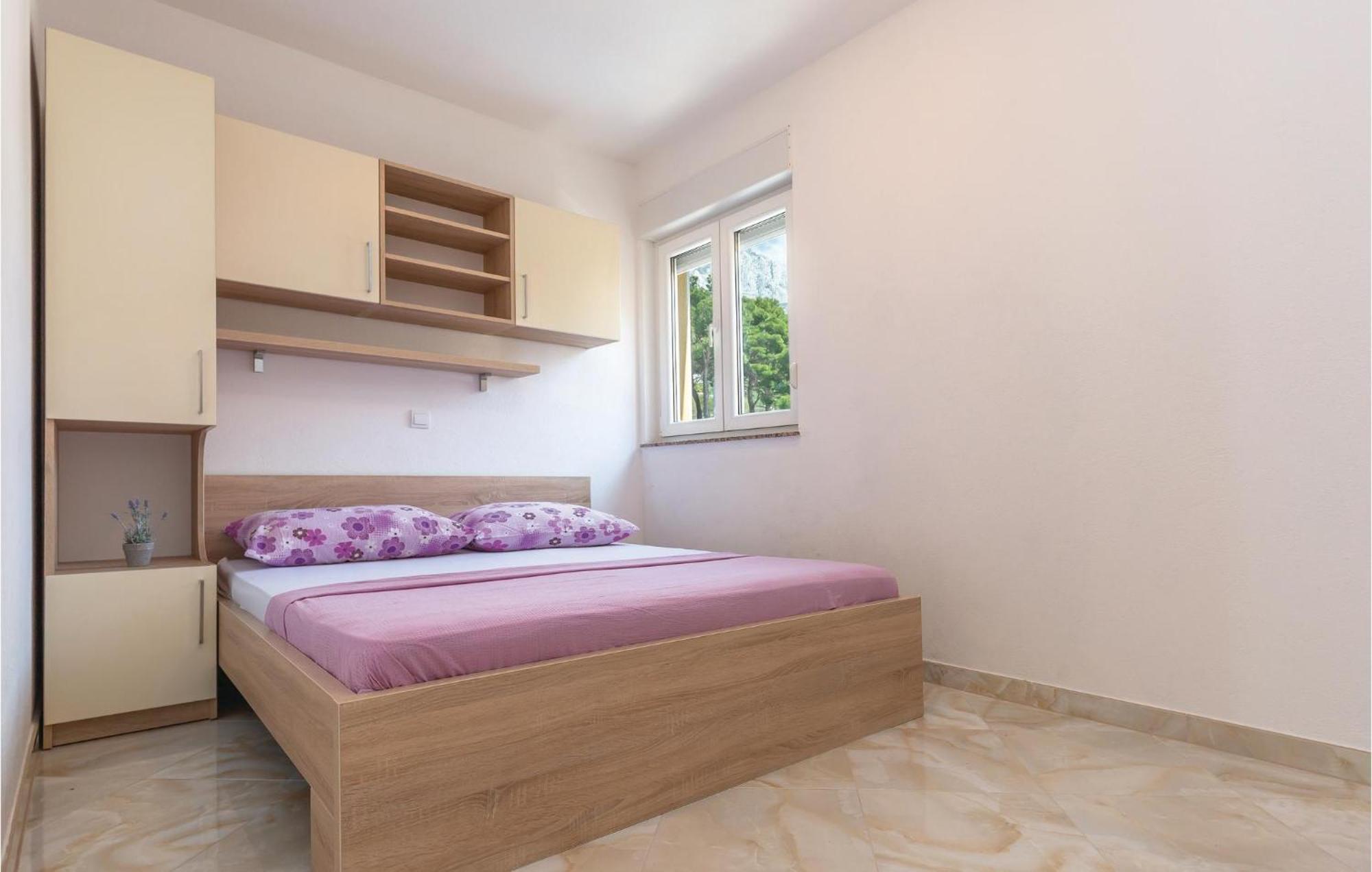 Awesome Apartment In Krvavica With Kitchen Esterno foto